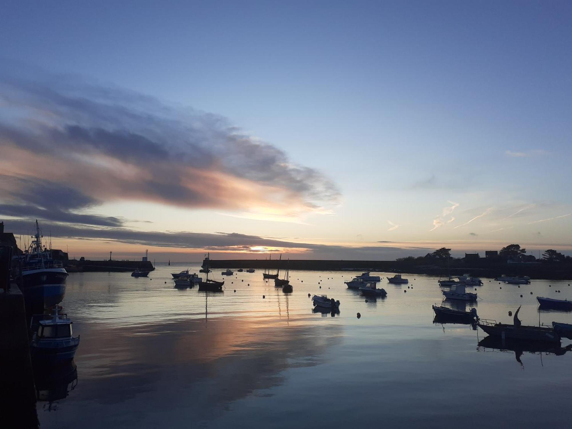 Le Mora Hotes Bed and Breakfast Barfleur Exterior foto